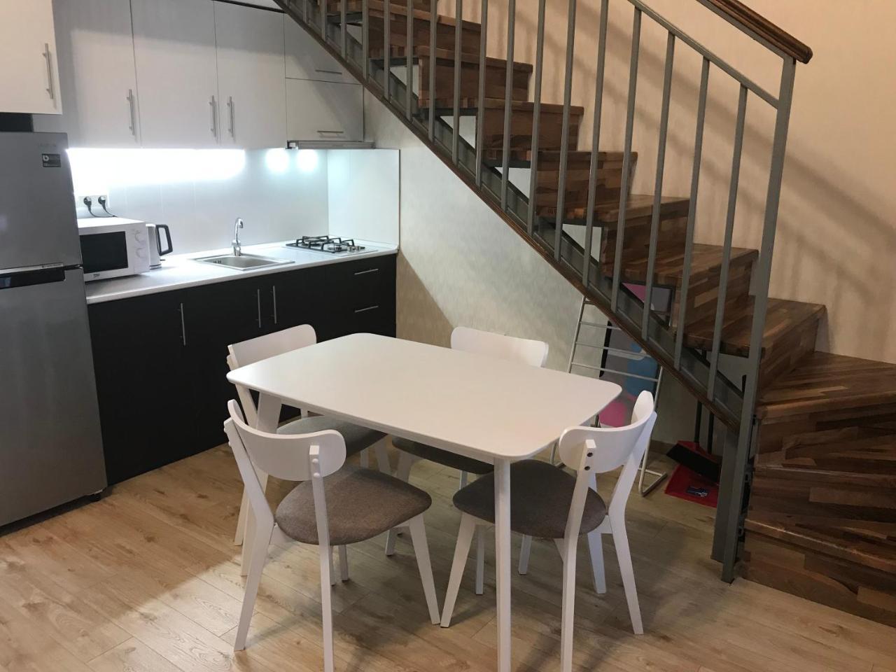 Full Comfort Apartment On Aghmashenebeli Tbilisi Exterior photo